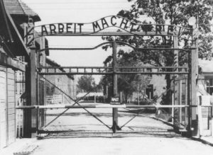 auschwitz-gate